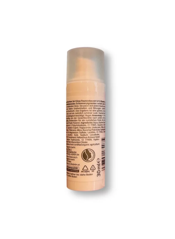 Foundation 3in1 Glow with 1% vitamin C, 30 ml